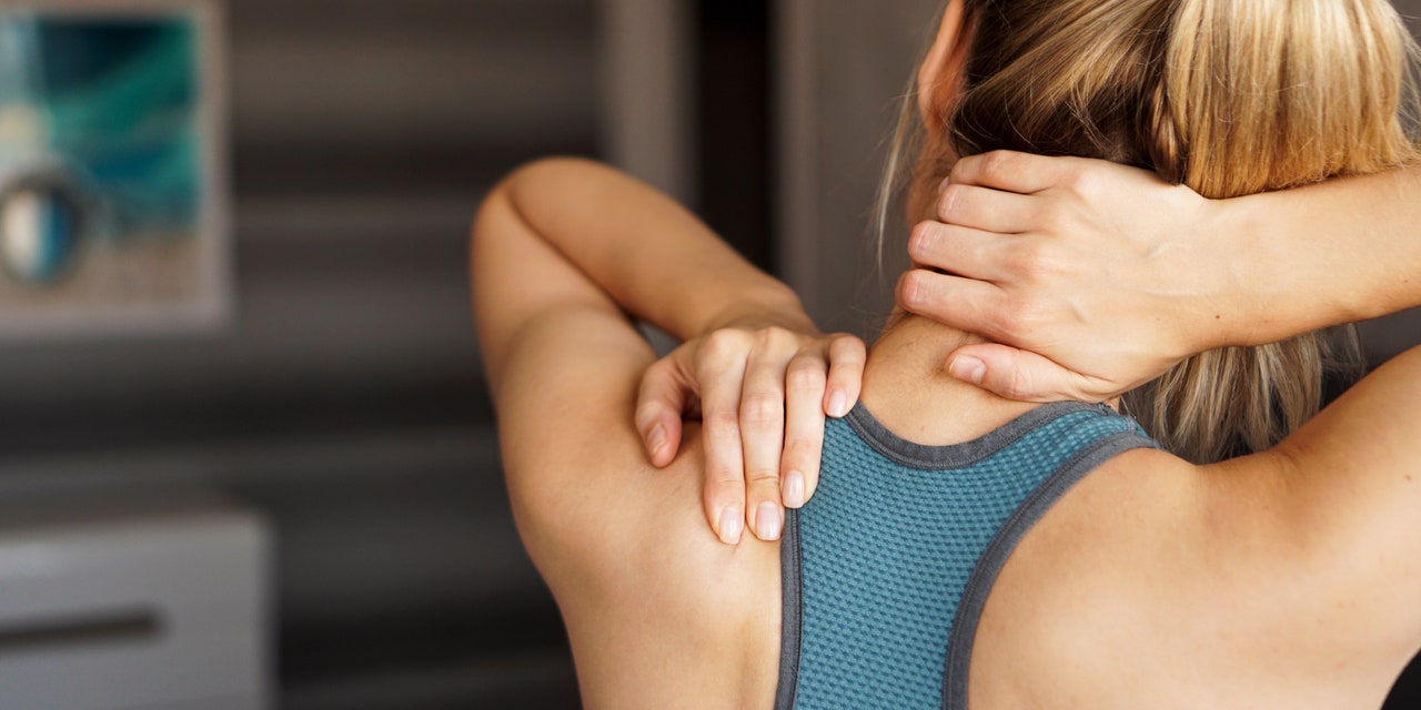8 Ways to Stop Shoulder Pain From Ruining Your Workout